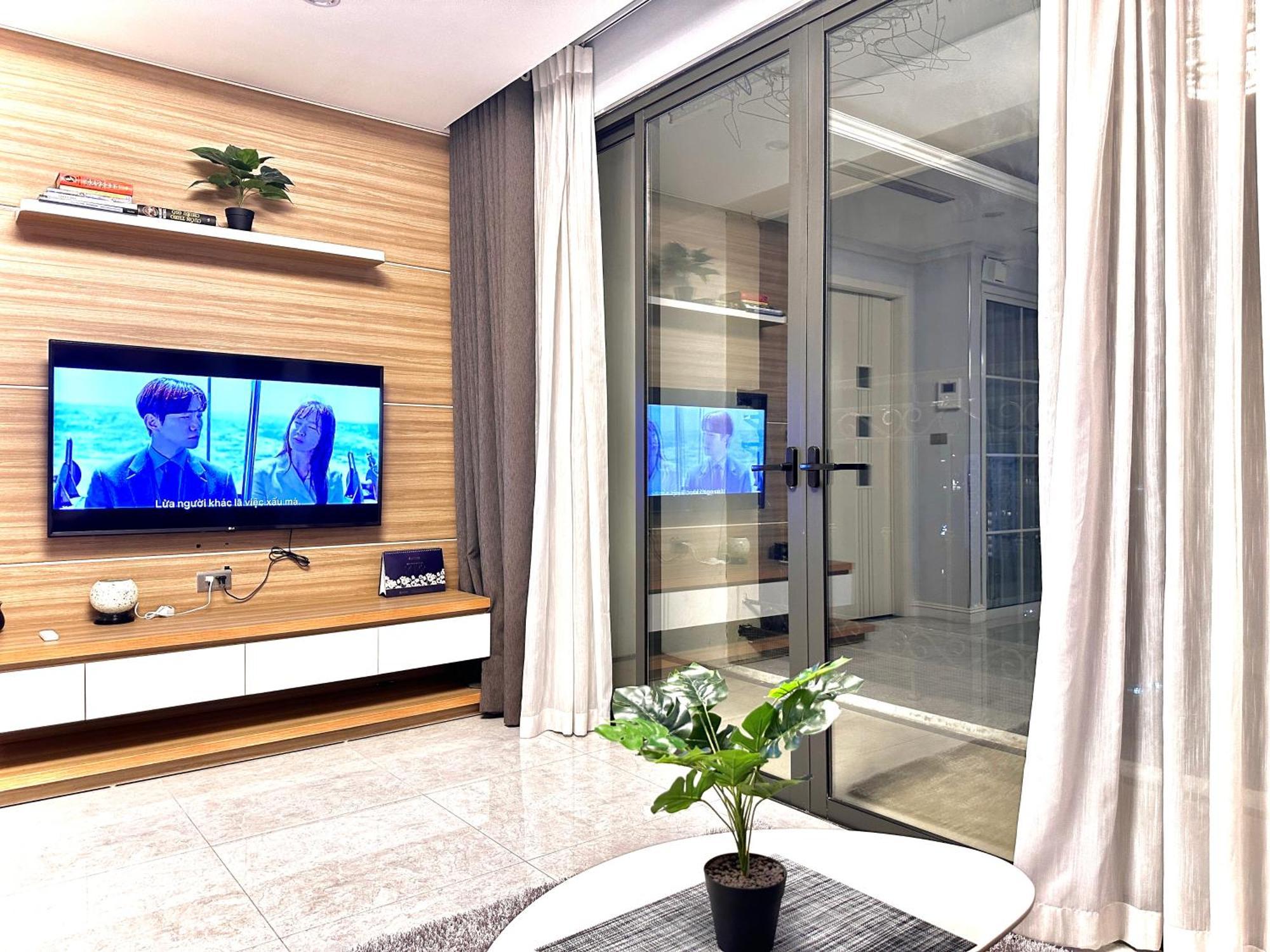 Westlake Homestay Hanoi - D'Le Roi Soleil Hanói Quarto foto